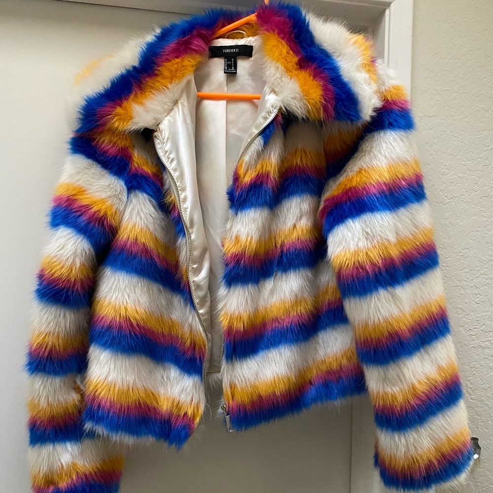 NWOT Faux Fur zip up